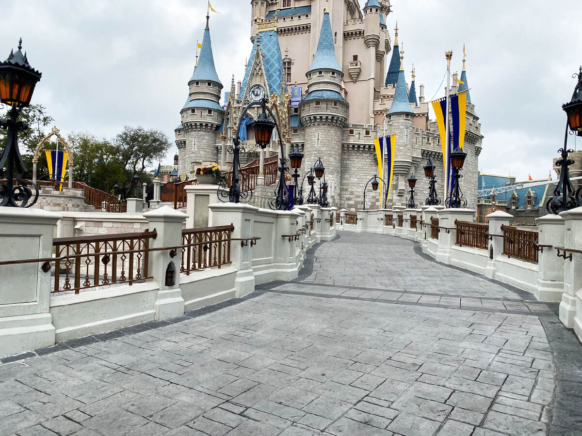 Magic Kingdom Castle Wall and Pilaster Caps Color Bailey