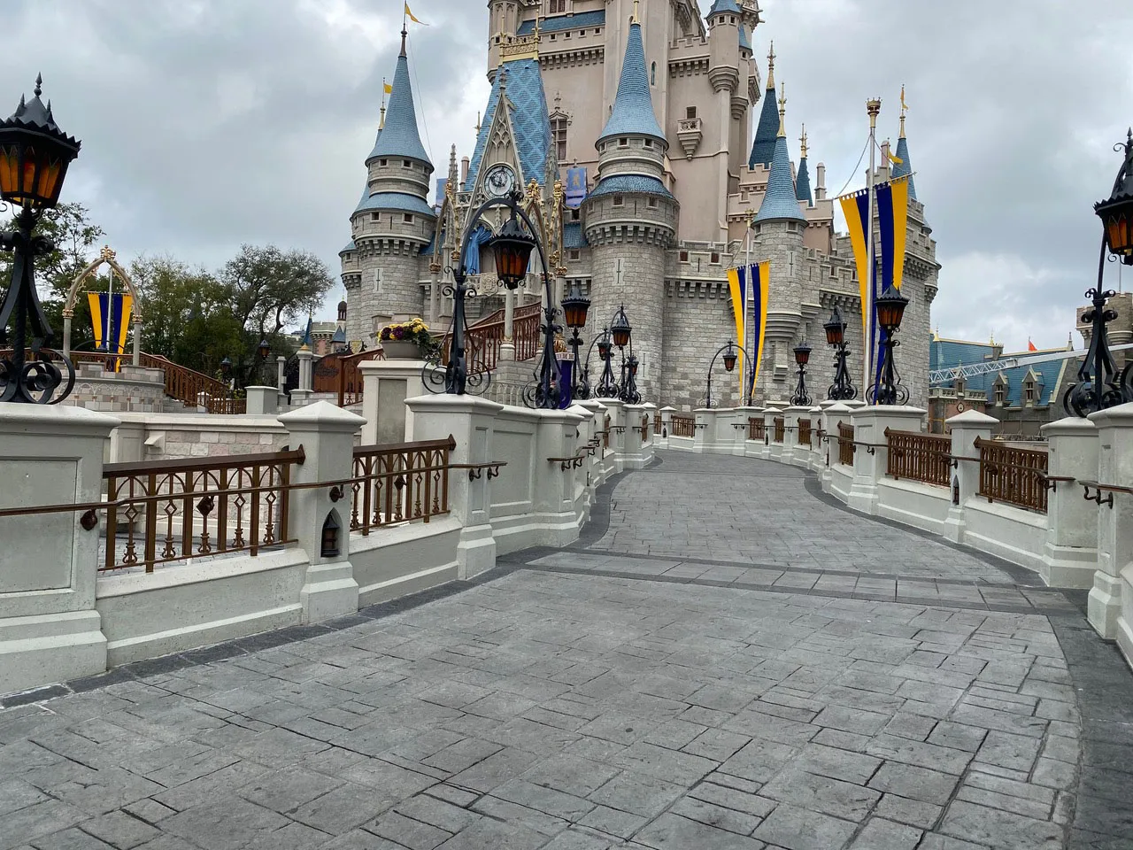 Magic Kingdom Castle Ramp, Pilasters & Caps