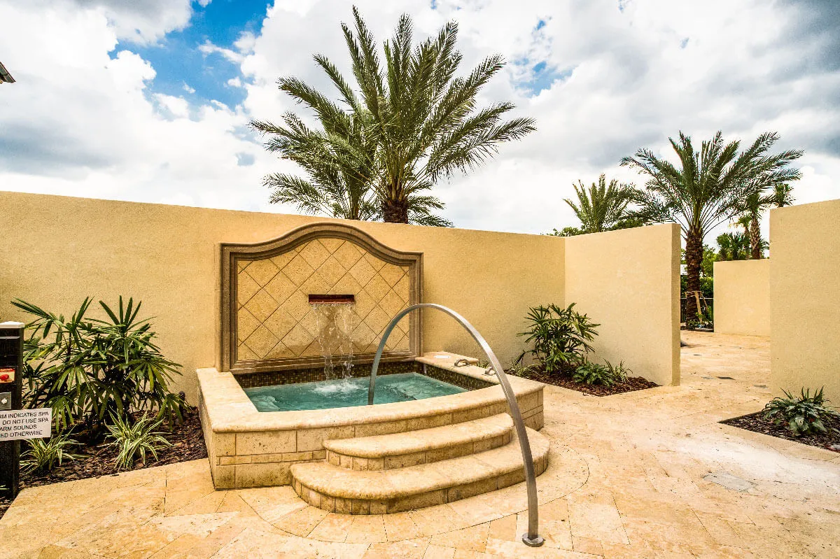 FSO Spa Fountain Color Villa M