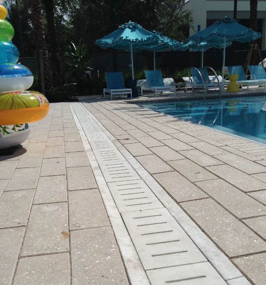 Buena Vista Hotel Pool Grating Color Bristol