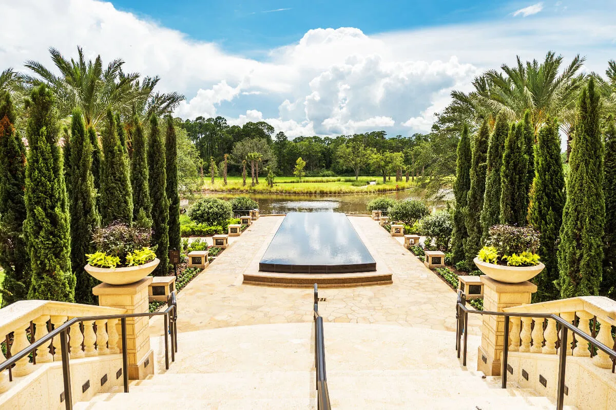 A Comparison Guide: Traditional vs Precast Stair Balustrades