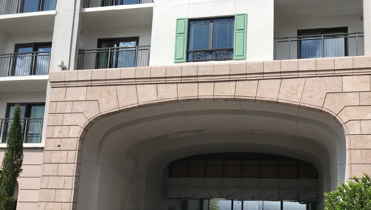 Riviera Resort Arch Coping Detail Color Coastland