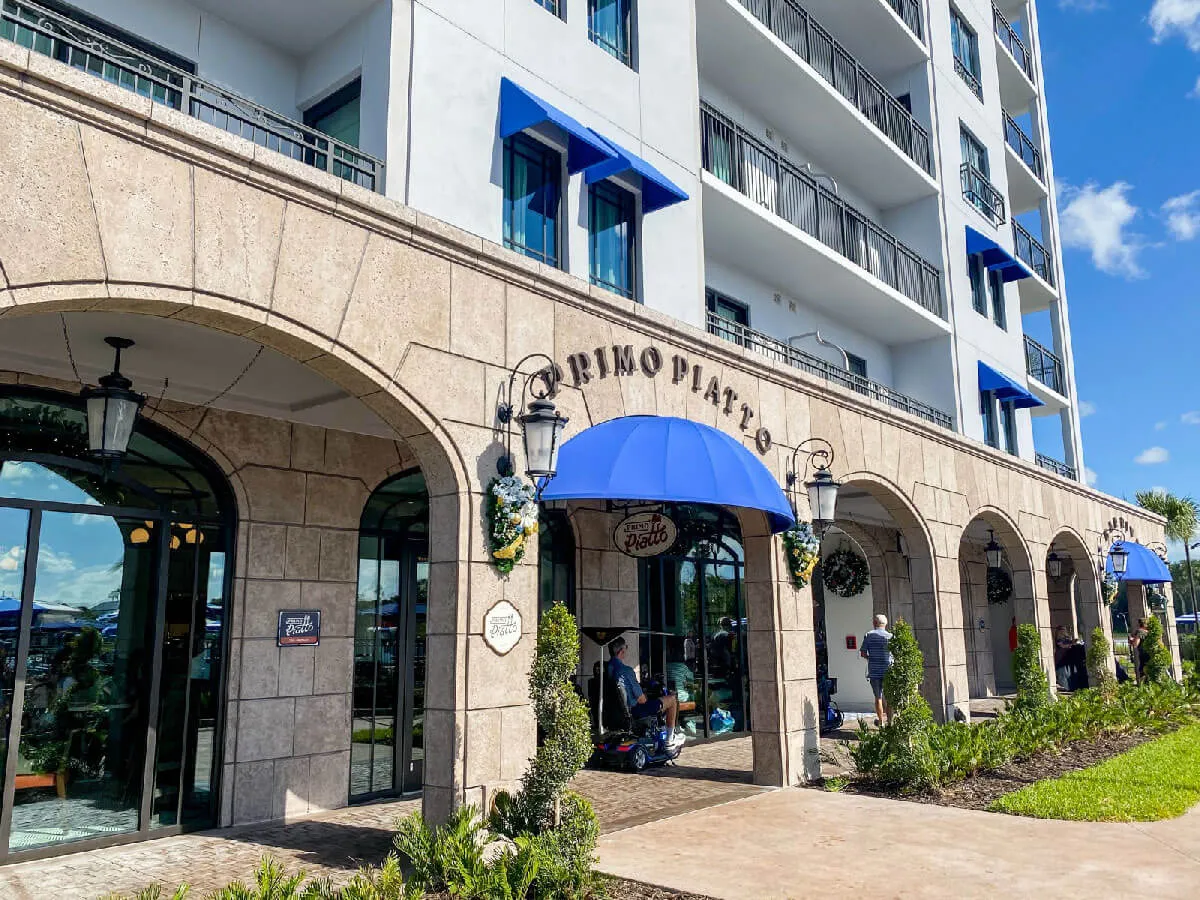 Riviera Resort Orlando Banding at Portico Color Coastland