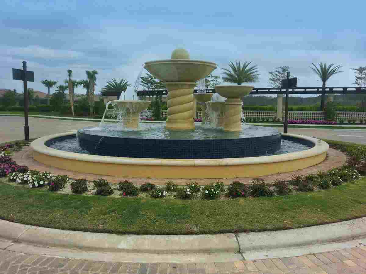 Bonita National Entrance Fountain