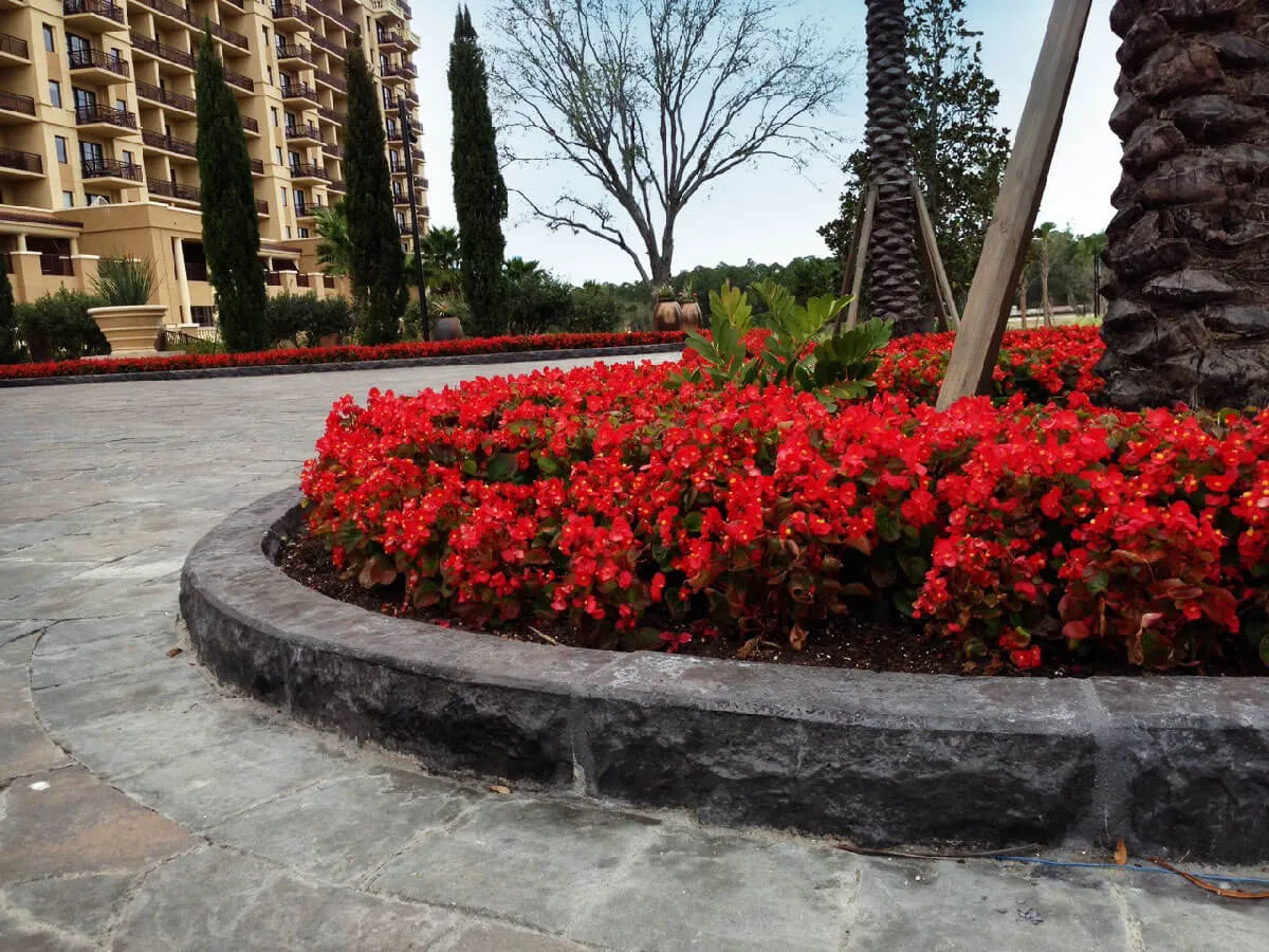 ChiselStone Curb Color Charcoal