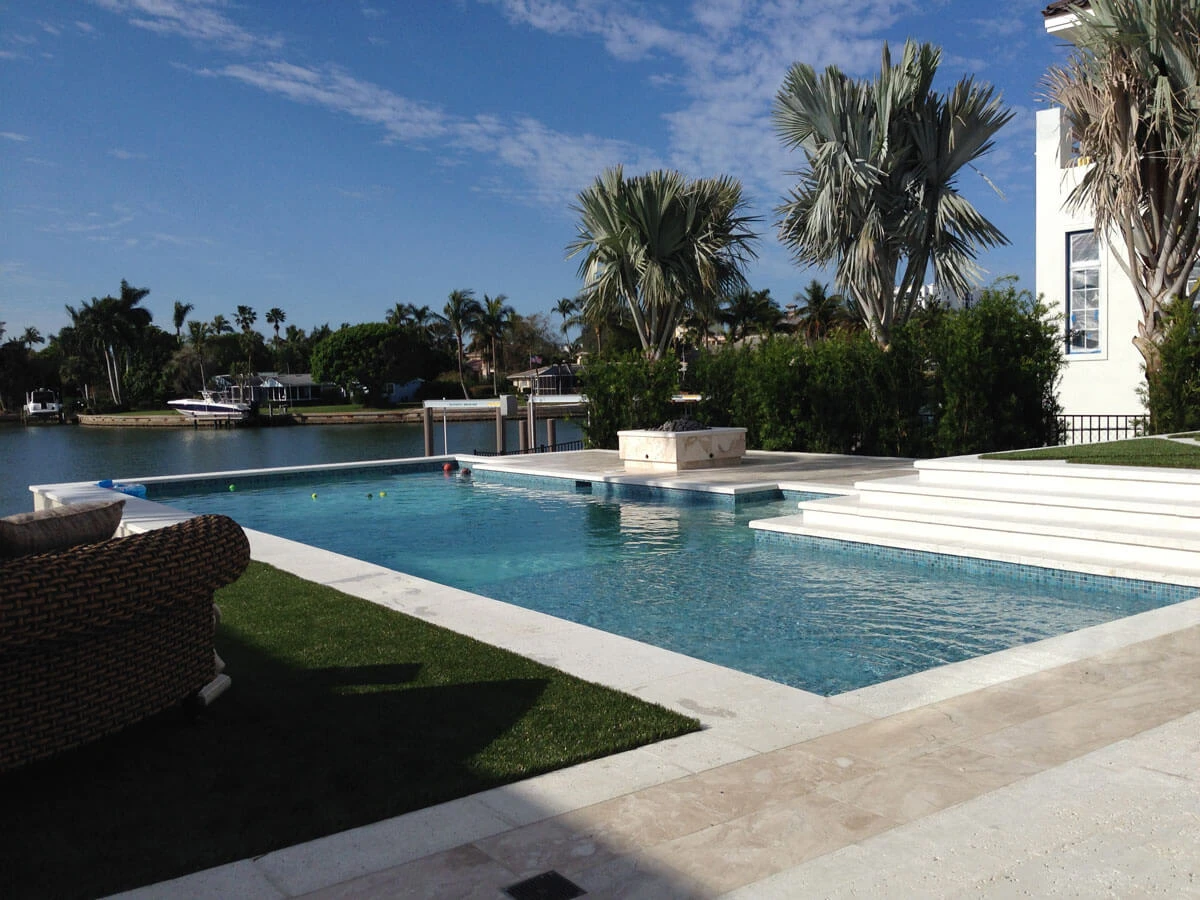 Naples FL Residence Pool Coping and Treads Color White Light Keystone Texture